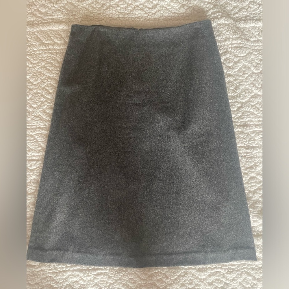 Wool mid grey skirt